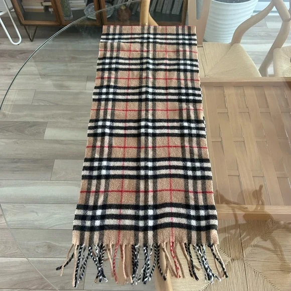 Wool Plaid Fringe Scarf - Picture 4 of 9